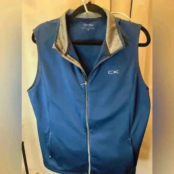 Calvin Klein Men’s Sport Vest XL Active Lightweight Full Zip /Pockets - Picture 1 of 3